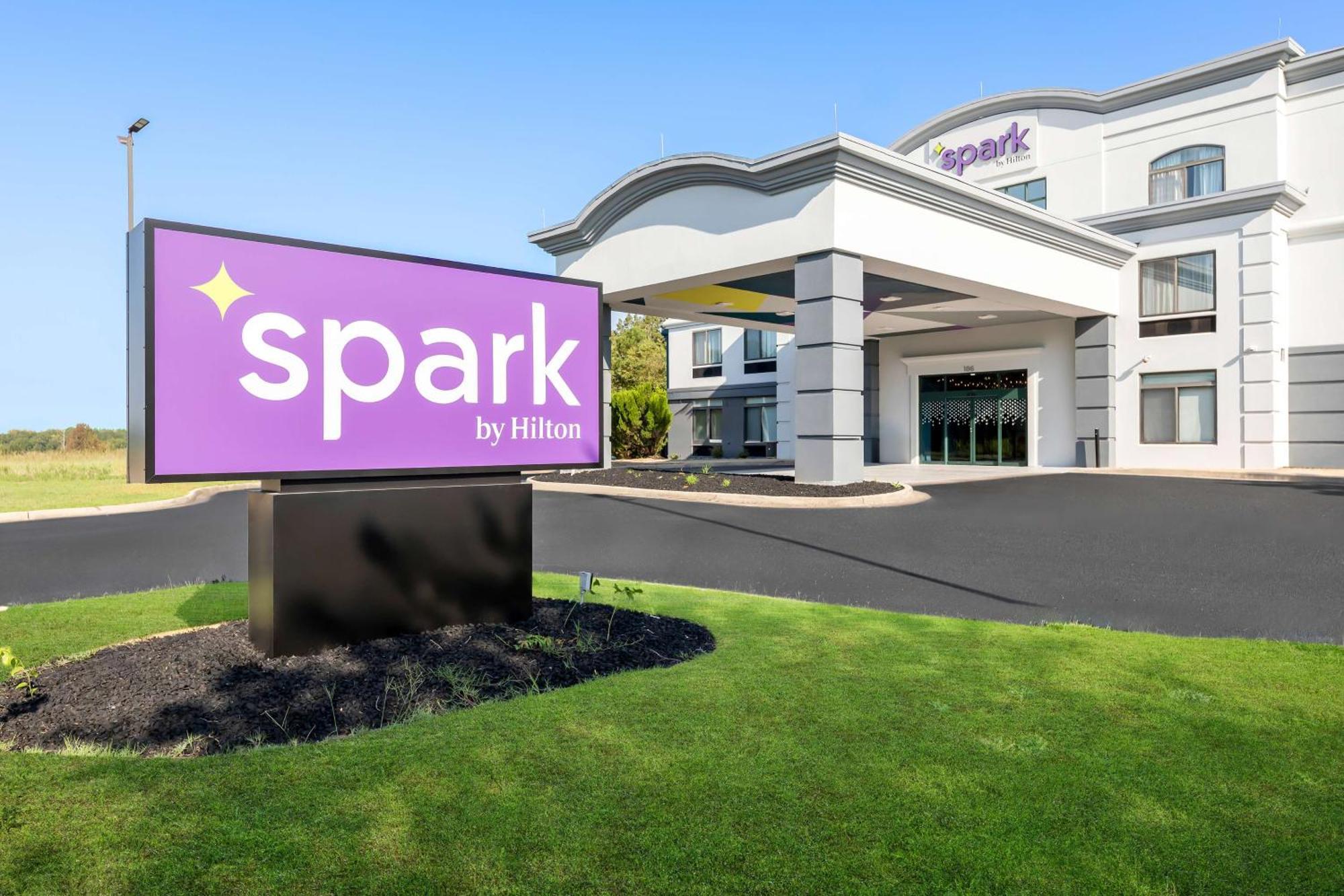 Spark By Hilton Tupelo Eksteriør billede